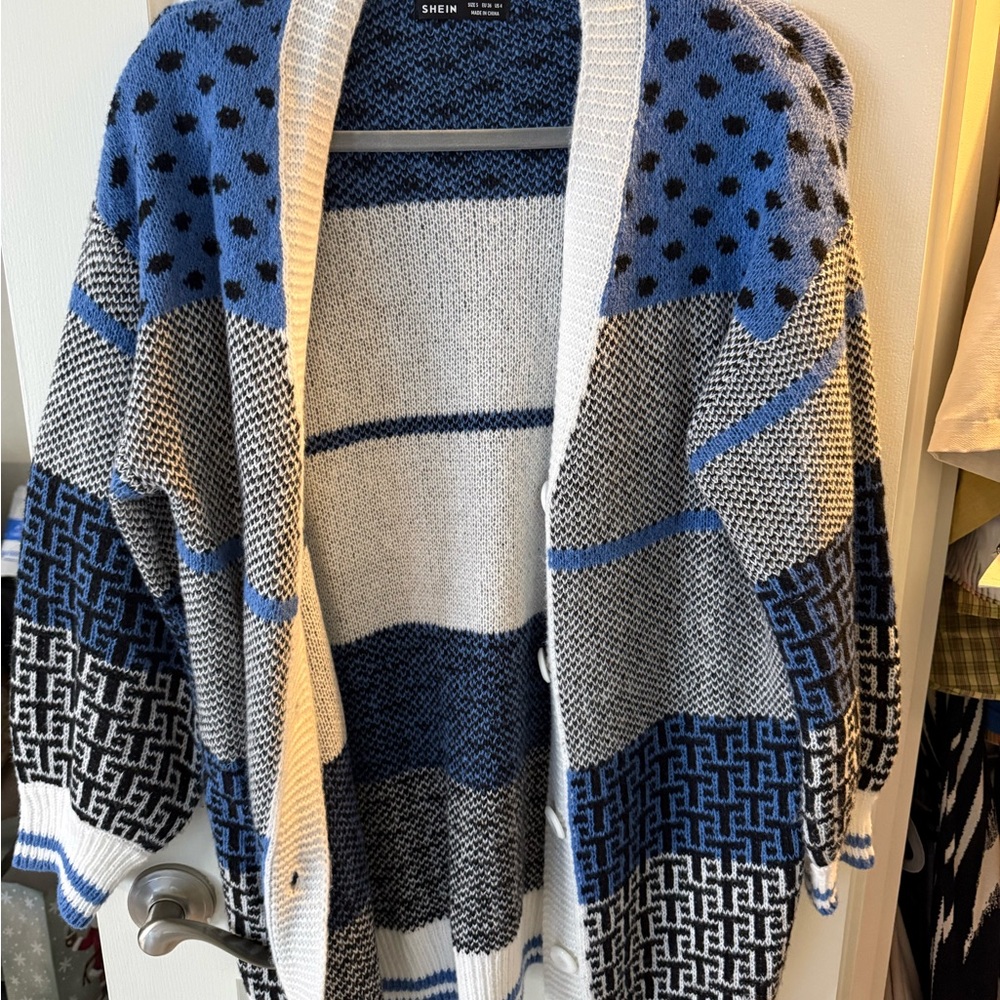 SHEIN Blue and Black Knit Sweater